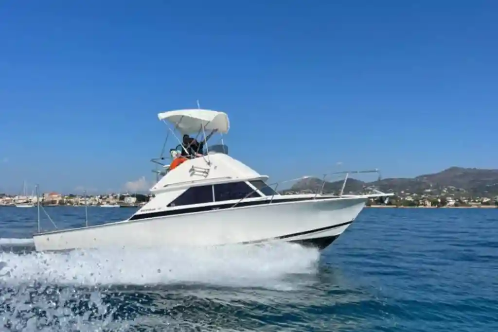 Bertram 28, boat for rent in Athens