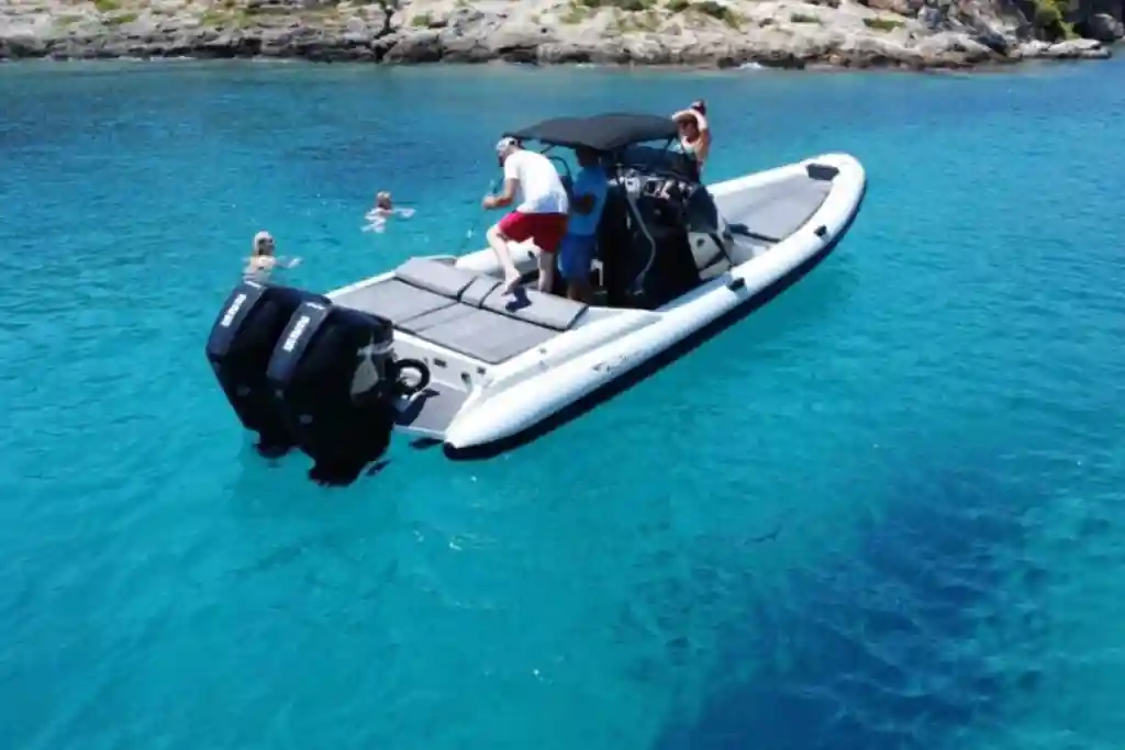 Ribco 29, boat for rent in Athens