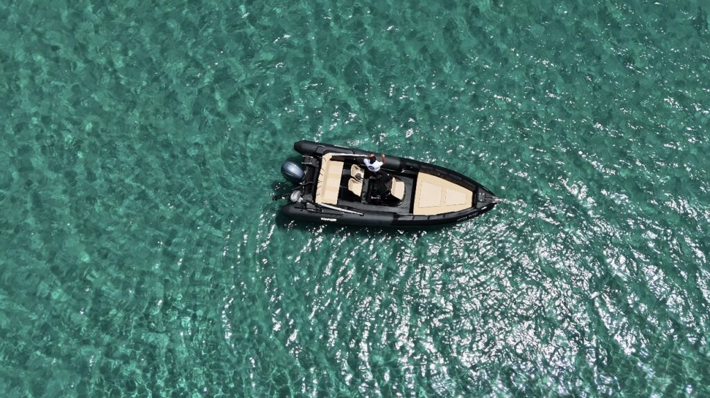 Winner, boat for rent in Athens